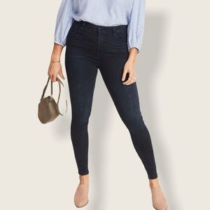 Old Navy Rockstar Super High Rise Jeans sz 18